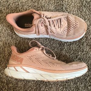Hoka Clifton 7